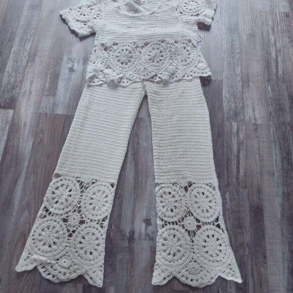 2 Piece Crochet Flare Pants Set Size Med - Picture 1 of 3